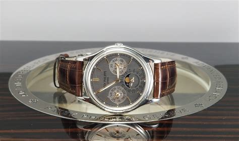 perchè patek philippe costa tanto|why is patek philippe expensive.